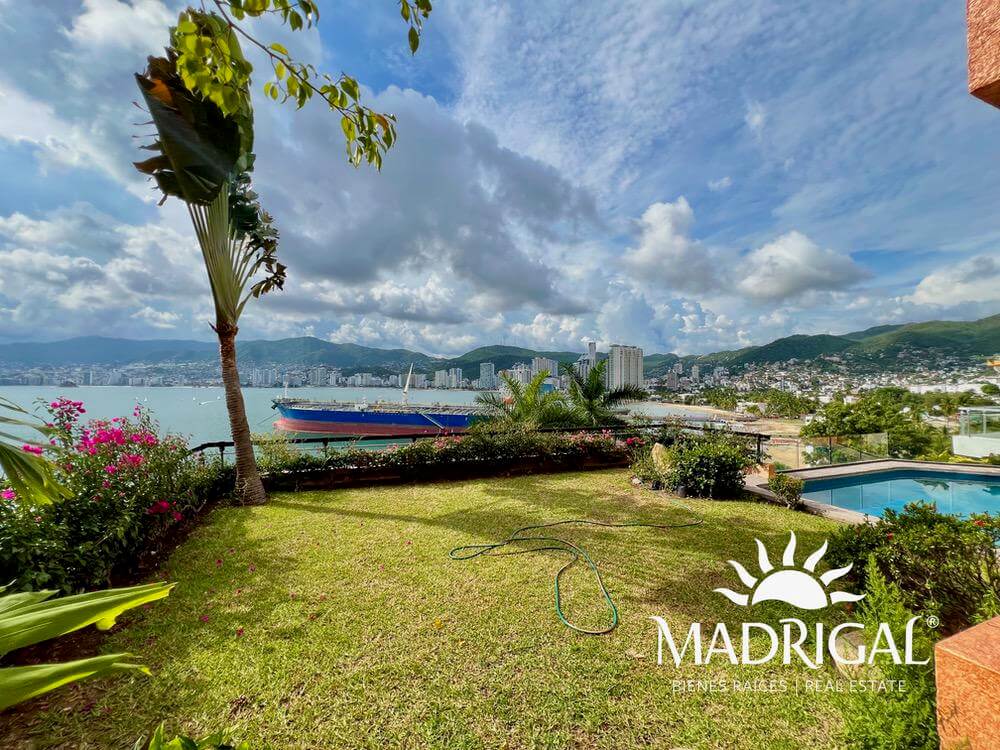 &&& Villa en venta en Guitarrón con vista a la Bahía y Acceso a la Playa