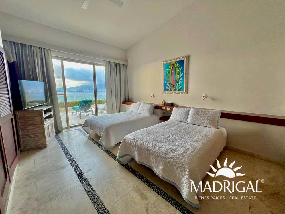 Penthouse en venta en el condominio Aveiro