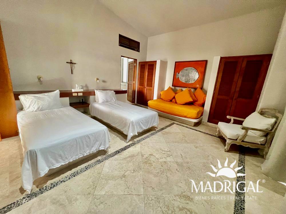 Penthouse en venta en el condominio Aveiro