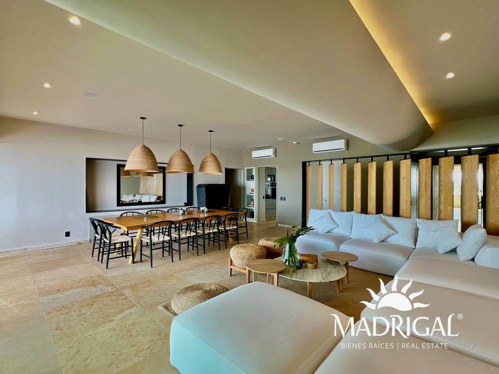 Playamar Diamante | Departamento en venta de cuatro recámaras 