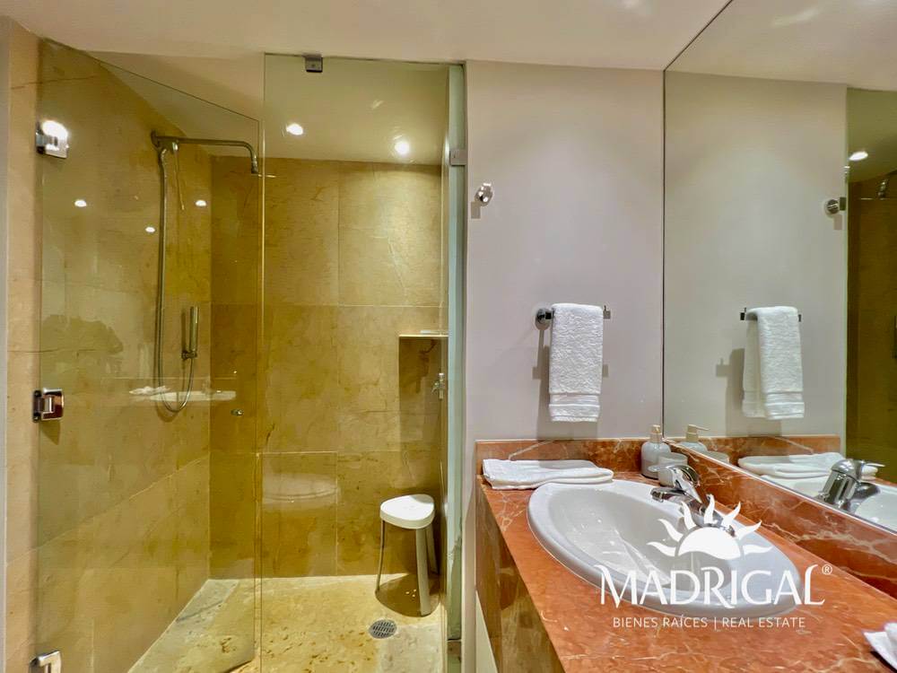 Playamar Diamante | Departamento en venta de cuatro recámaras 