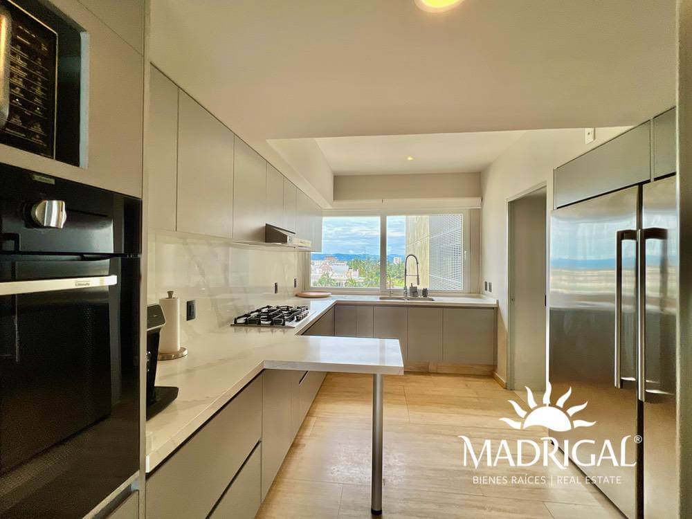 Playamar Diamante | Departamento en venta de cuatro recámaras 