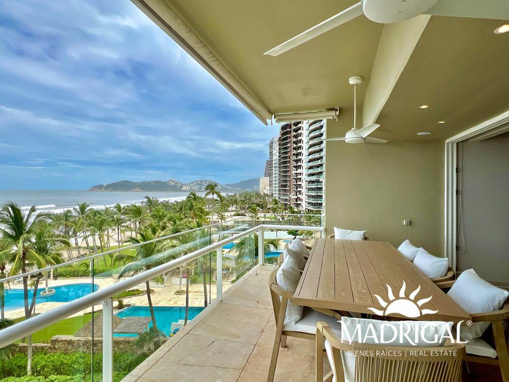 Playamar Diamante | Departamento en venta de cuatro recámaras 