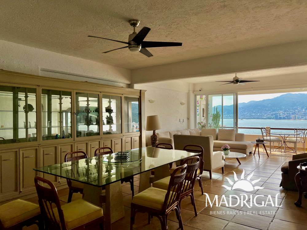 &&& Carey | departamento en venta en Brisas Guitarrón con excelente vista a la bahía