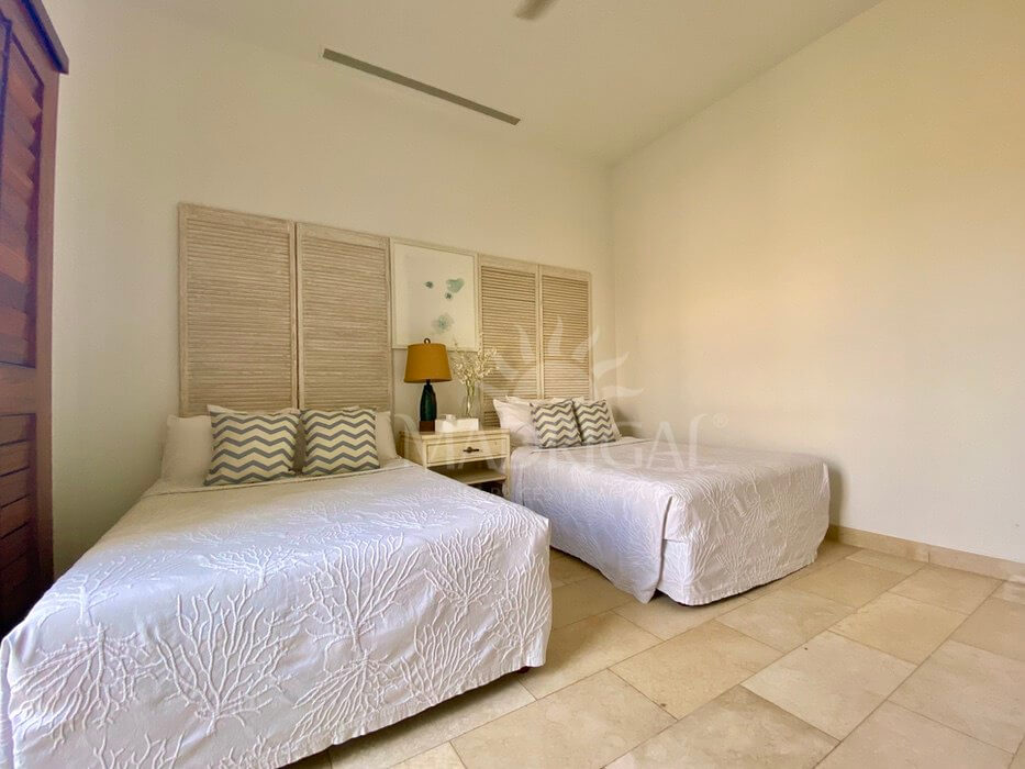 Residencias Tres Vidas – Villa en venta frente al campo de Golf