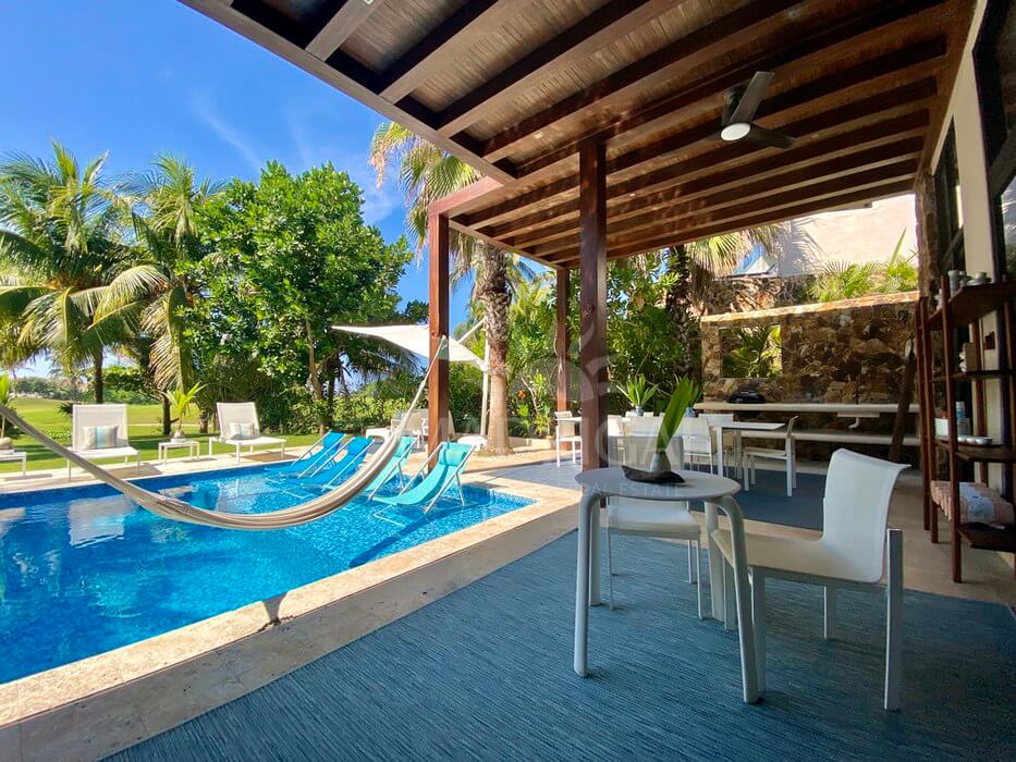 Residencias Tres Vidas – Villa en venta frente al campo de Golf