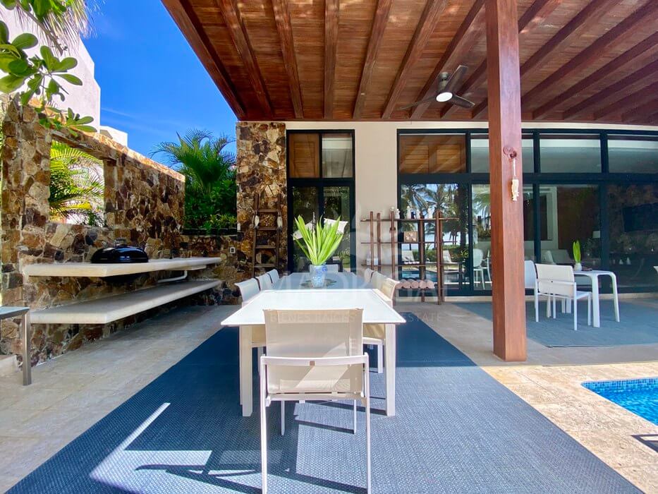 Residencias Tres Vidas – Villa en venta frente al campo de Golf