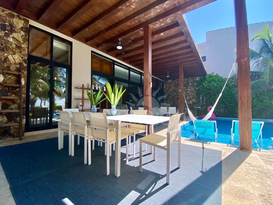 Residencias Tres Vidas – Villa en venta frente al campo de Golf