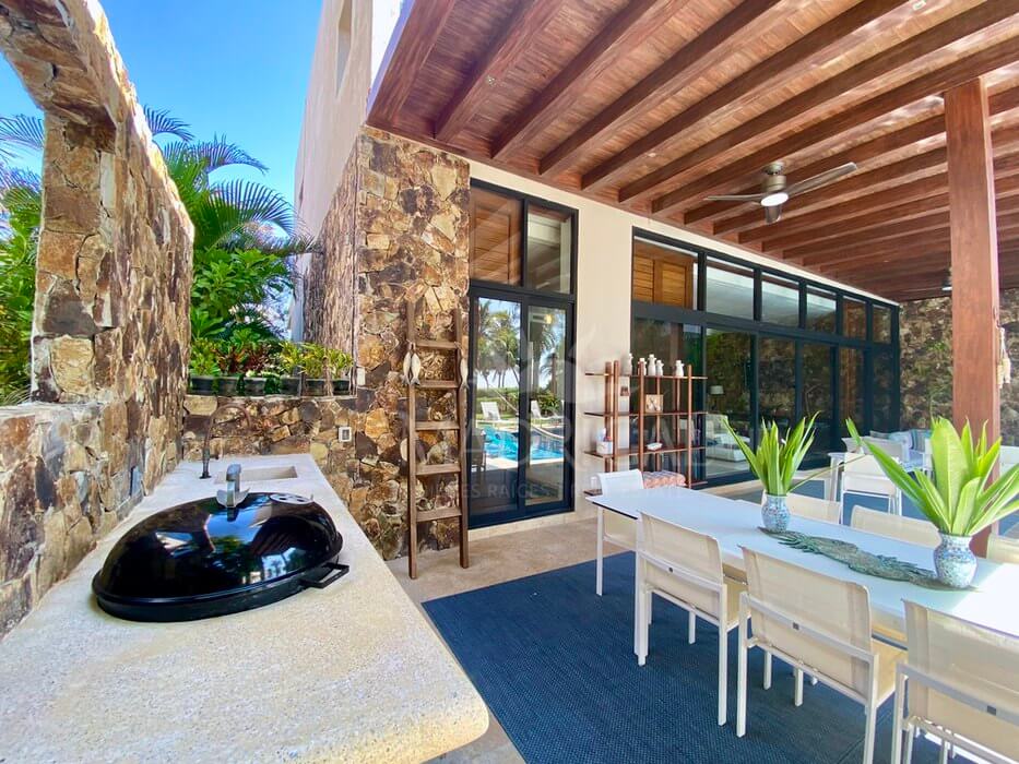 Residencias Tres Vidas – Villa en venta frente al campo de Golf