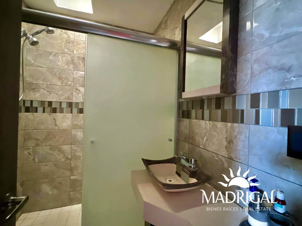 Puente del Mar | Villa en venta con excelente ubicación con Roof Garden