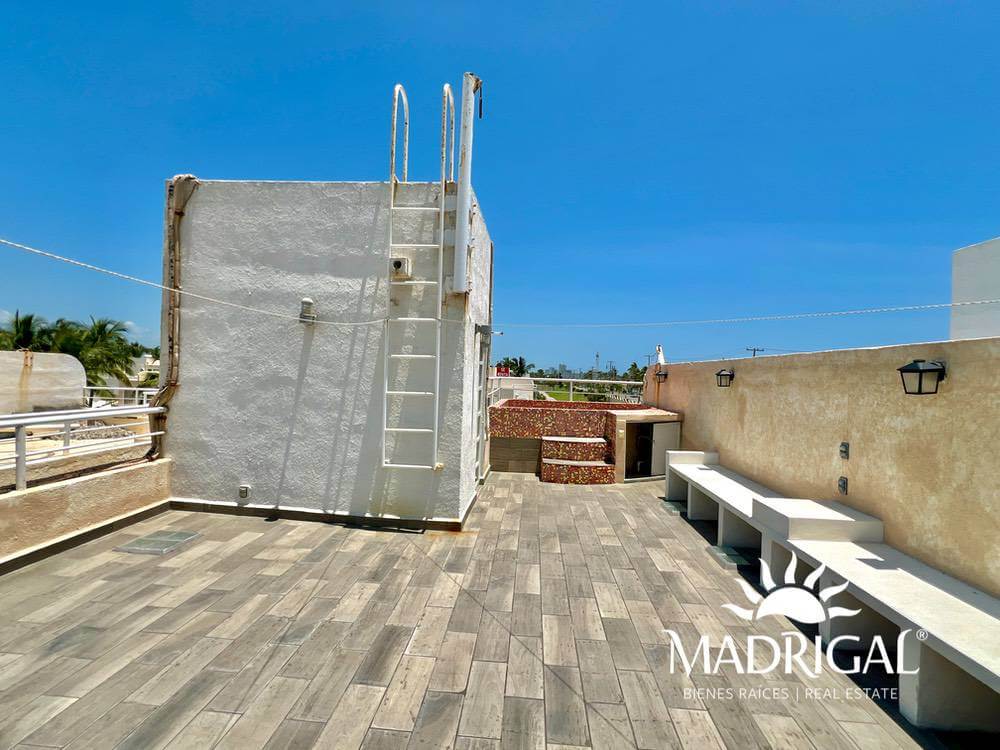 Puente del Mar | Villa en venta con excelente ubicación con Roof Garden