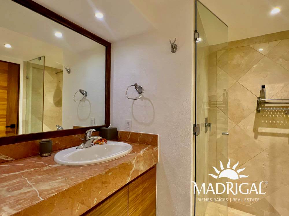 Playamar Diamante |exclusivo Departamento en Venta de seis Recámaras Frente Al Mar en Playa Diamante