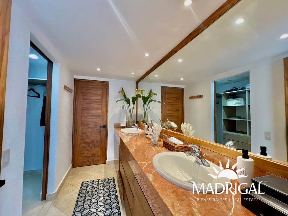Playamar Diamante |exclusivo Departamento en Venta de seis Recámaras Frente Al Mar en Playa Diamante