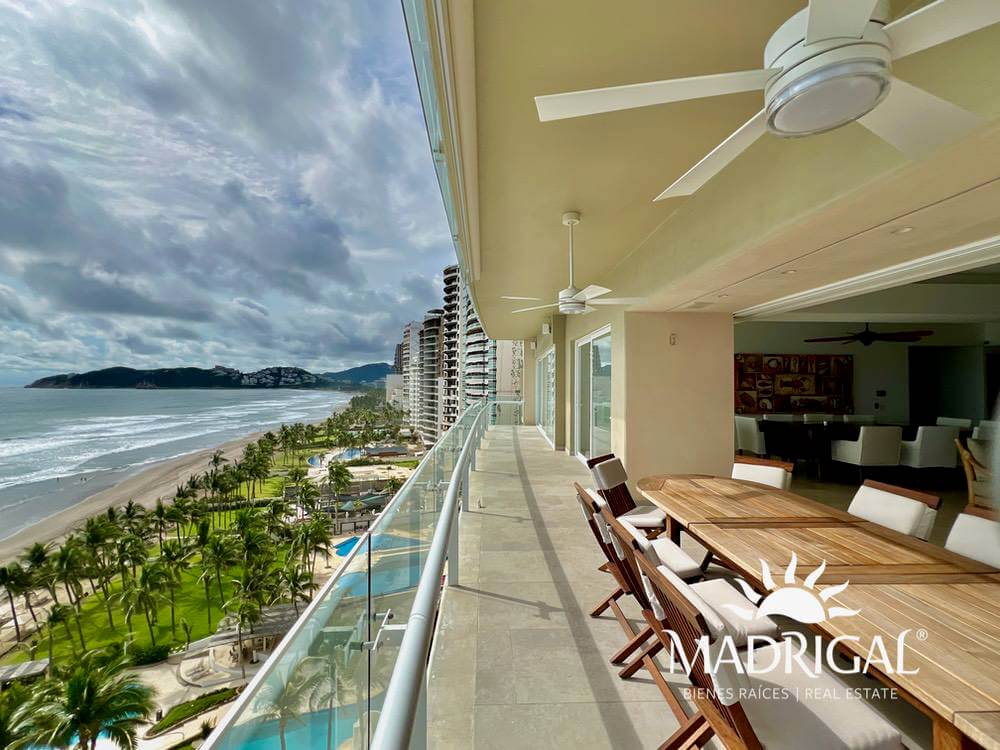 Playamar Diamante |exclusivo Departamento en Venta de seis Recámaras Frente Al Mar en Playa Diamante