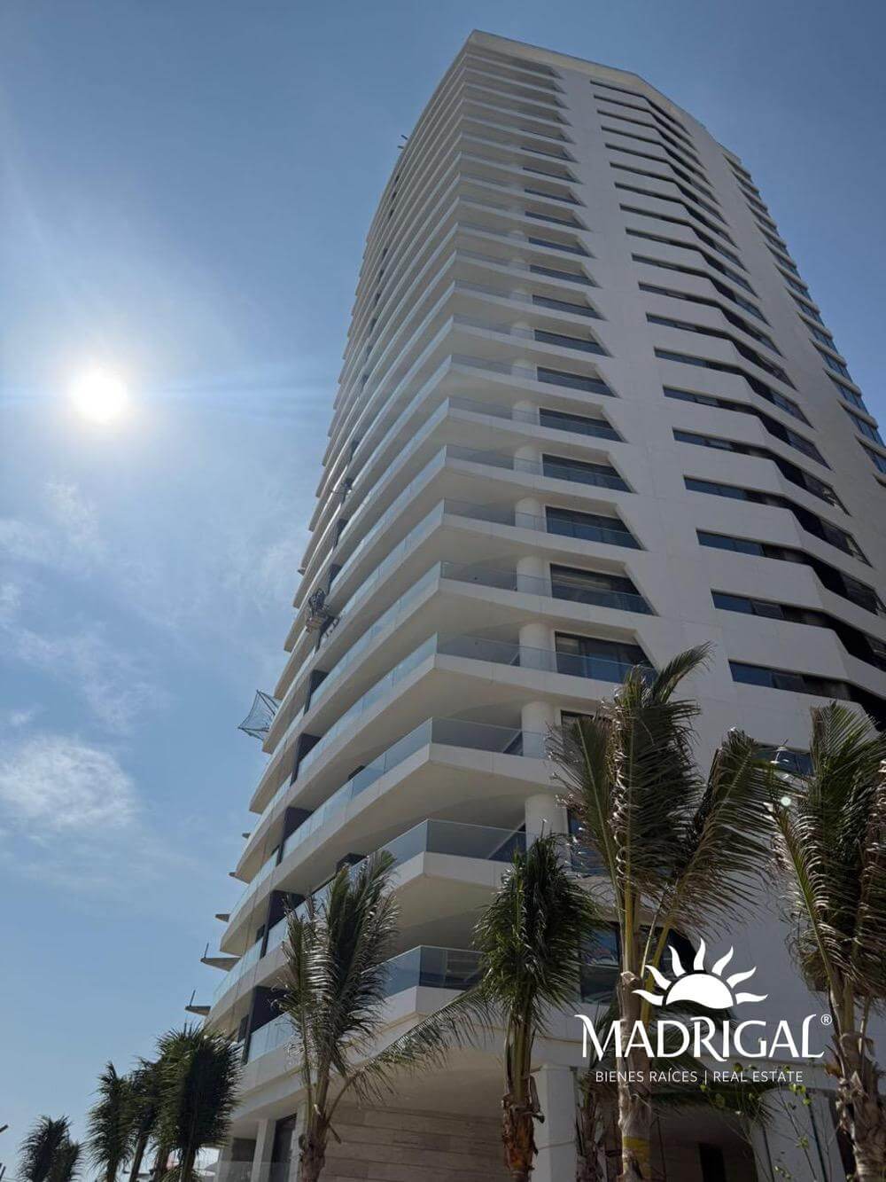 BAÍA | Departamentos en venta frente a playa 