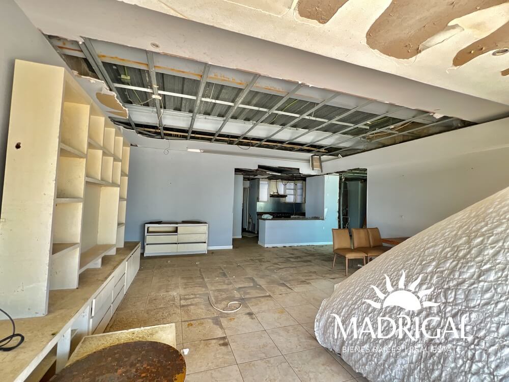 Galapagos | Beachfront Apartment for Sale Requires Reconstruction