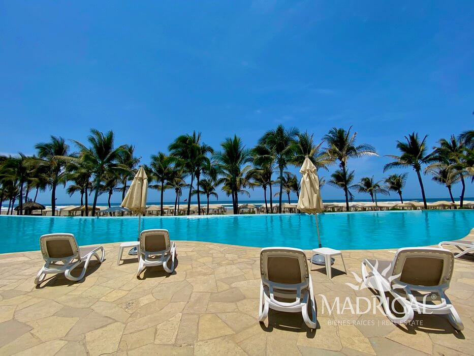 la Isla | Departamento en venta de cuatro recamaras con acceso a playa