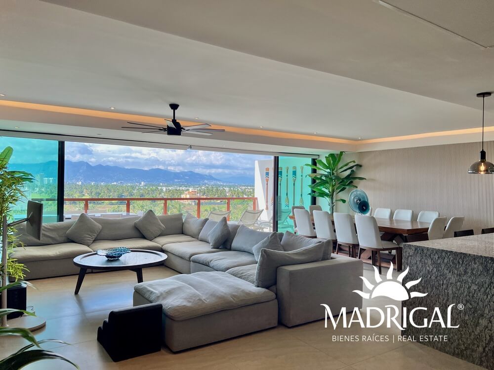 la Isla | Departamento en venta de cuatro recamaras con acceso a playa