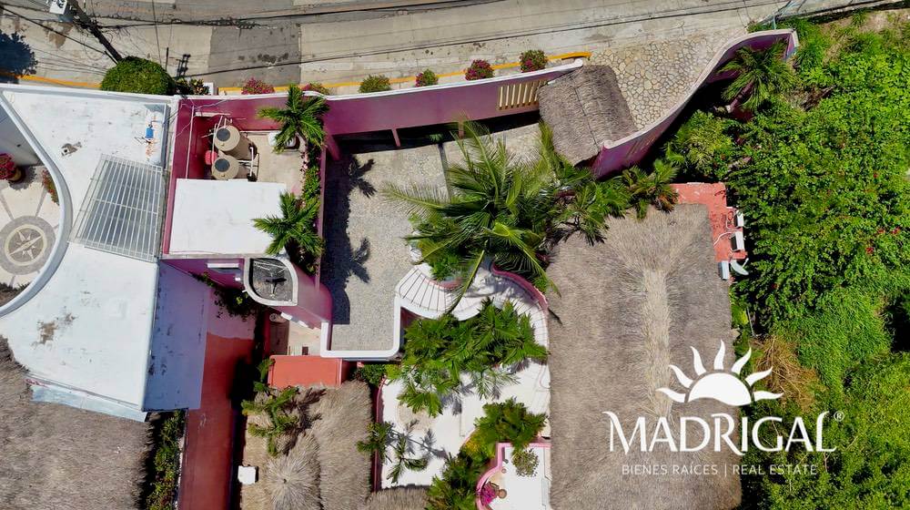 Exclusiva casa en venta en Marina Brisas con un terreno adicional de 1000 m2 con proyecto