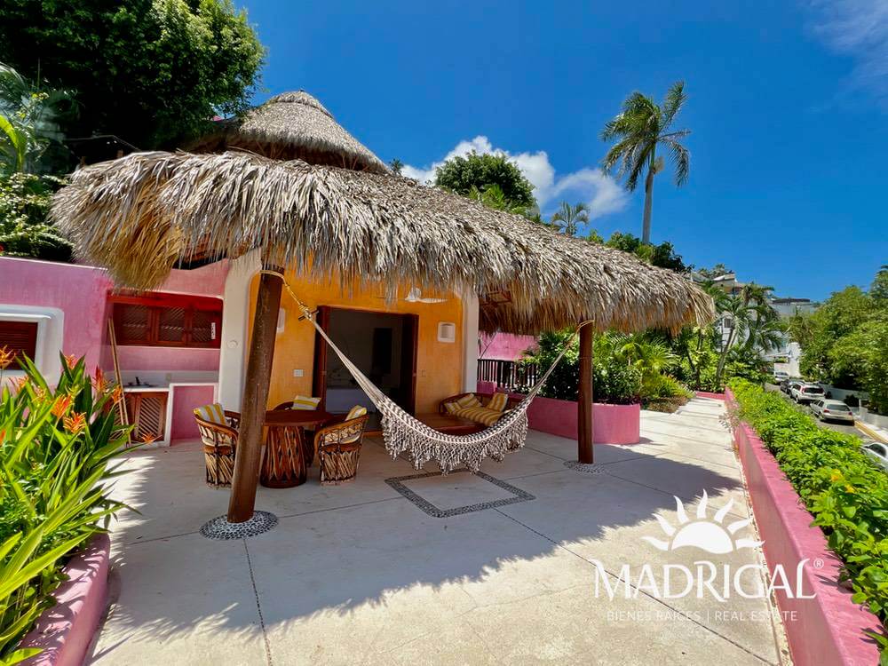 Exclusiva casa en venta en Marina Brisas con un terreno adicional de 1000 m2 con proyecto