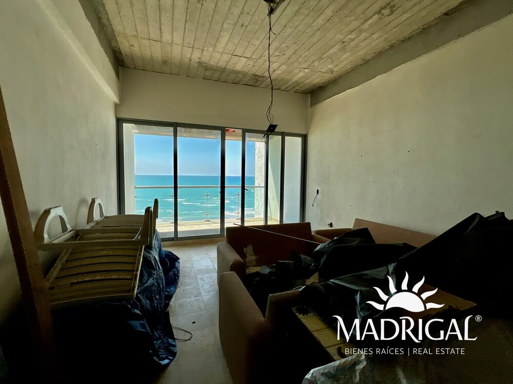 Tikal | Departamento en venta en Playa Diamante Acapulco para su reconstrucción