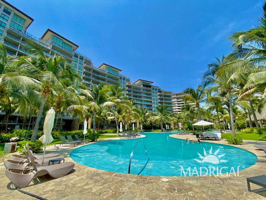 la Isla | Duplex en venta de Cuatro Recámaras con Acceso a Playa