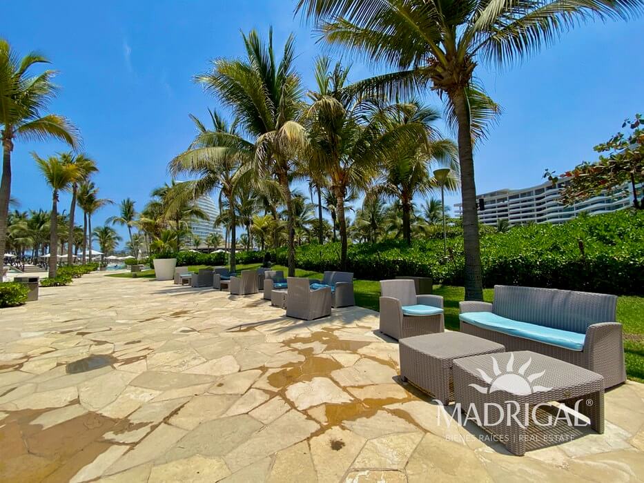 la Isla | Duplex en venta de Cuatro Recámaras con Acceso a Playa