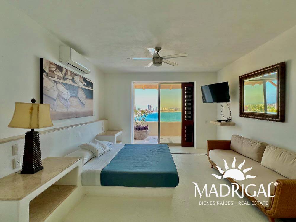 Quinta del Mar | Spacious apartment for sale with beach access in Real Diamante