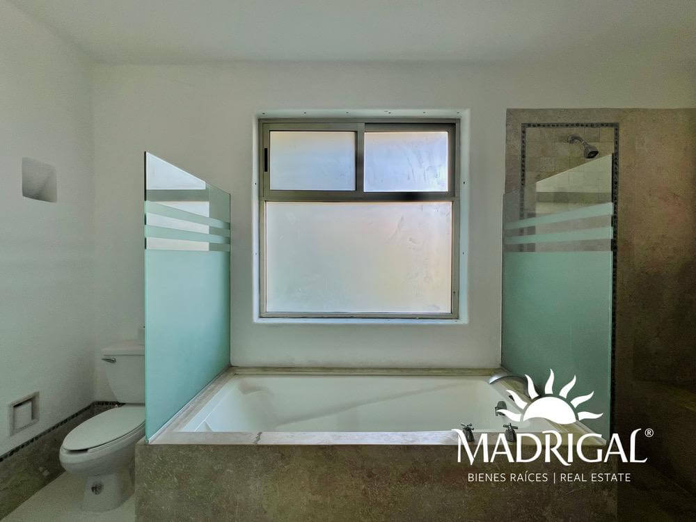 Quinta del Mar | Spacious apartment for sale with beach access in Real Diamante