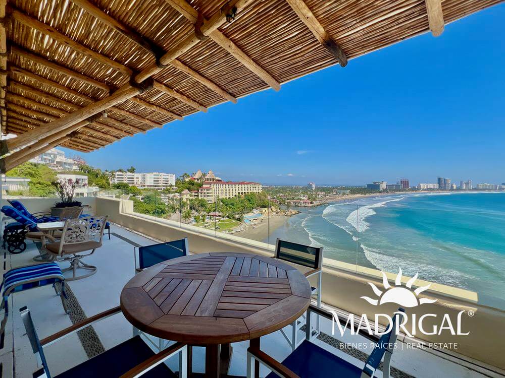 Quinta del Mar | Spacious apartment for sale with beach access in Real Diamante
