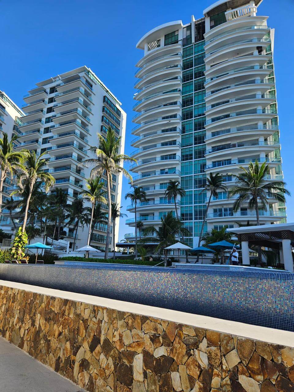 Costa Ventura |Departamento en venta de cuatro recámaras frente al mar