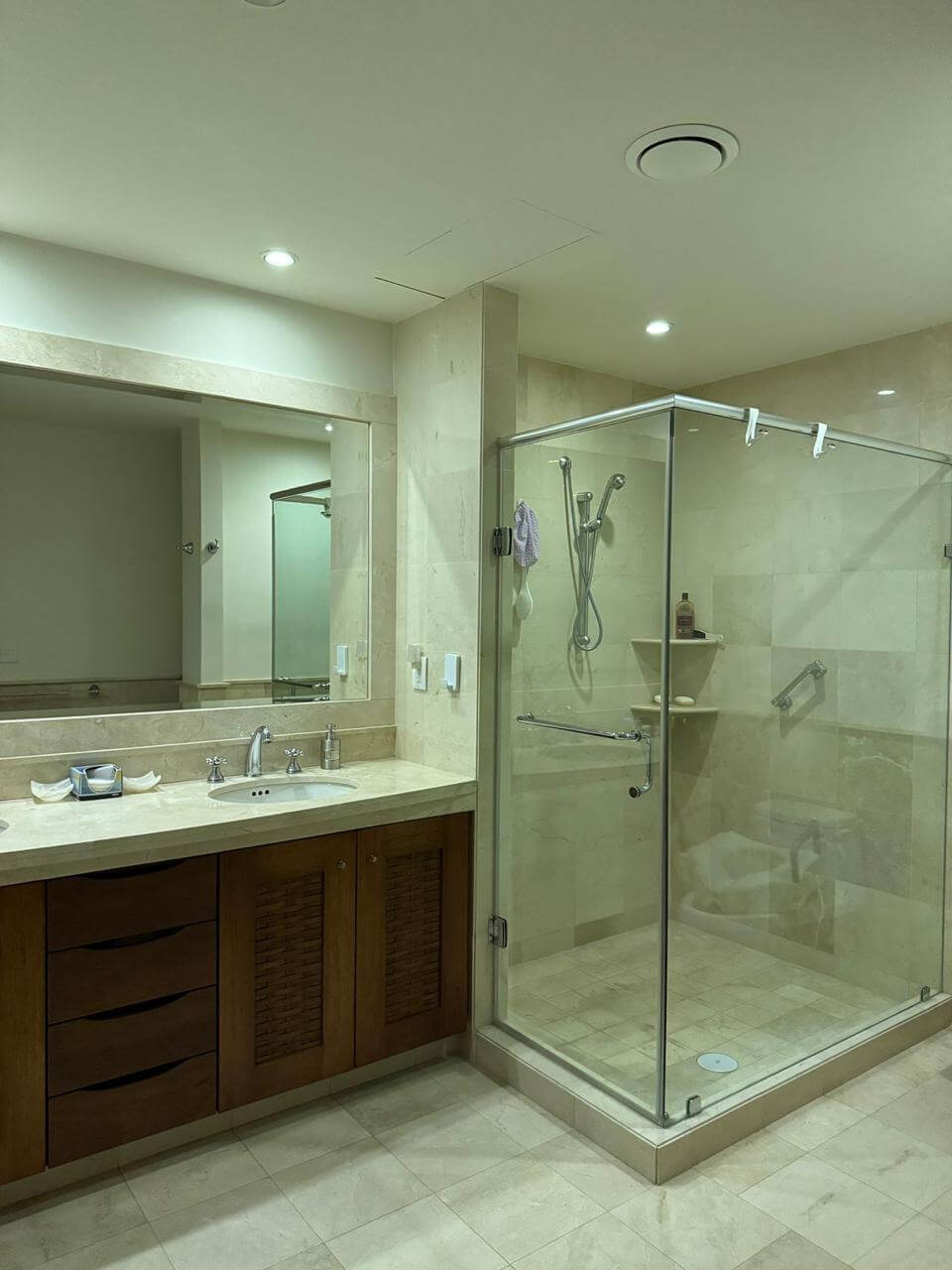 Costa Ventura |Departamento en venta de cuatro recámaras frente al mar