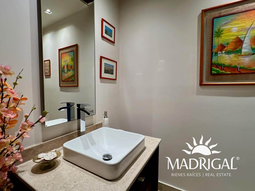 Apartment for Sale Facing the Beach with Three Bedrooms | Del Mar Tres Vidas