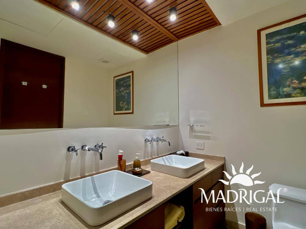 Apartment for Sale Facing the Beach with Three Bedrooms | Del Mar Tres Vidas