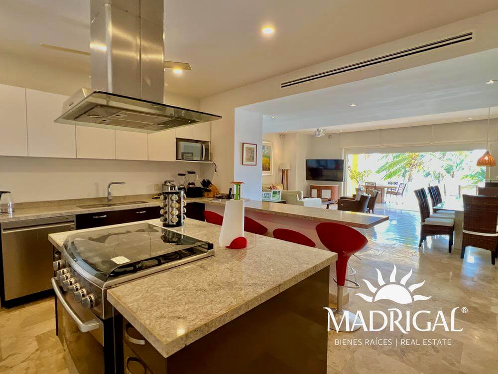 Apartment for Sale Facing the Beach with Three Bedrooms | Del Mar Tres Vidas