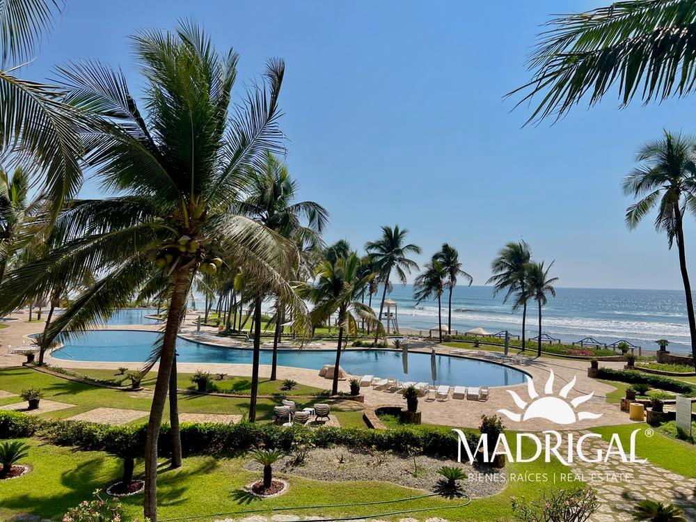 Apartment for Sale Facing the Beach with Three Bedrooms | Del Mar Tres Vidas