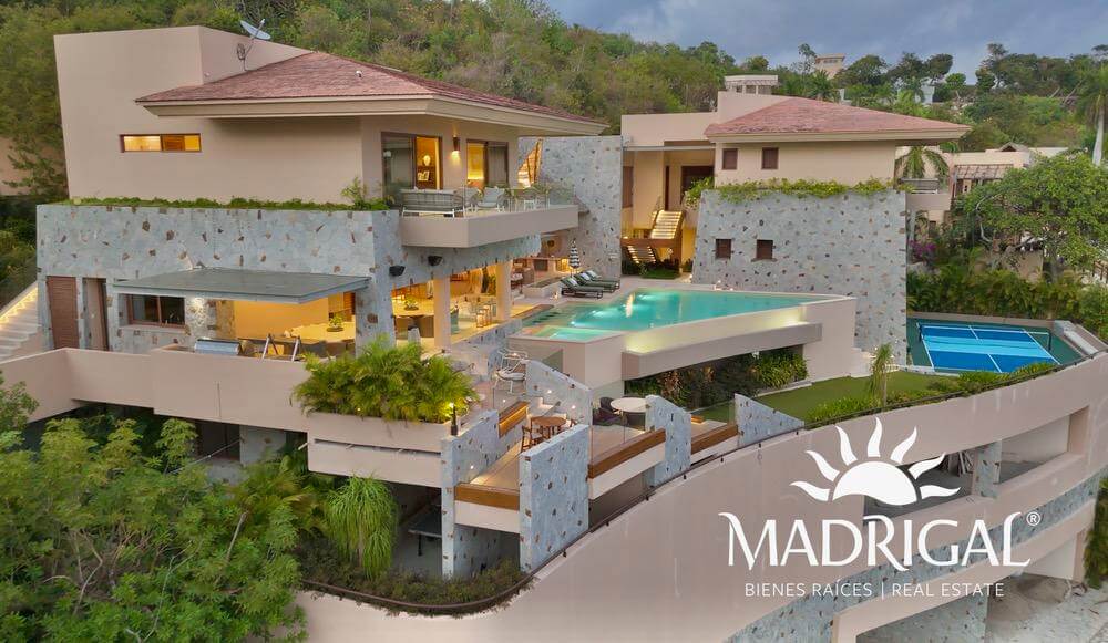 Exclusive house for sale in Los Riscos, Punta Diamante, Acapulco