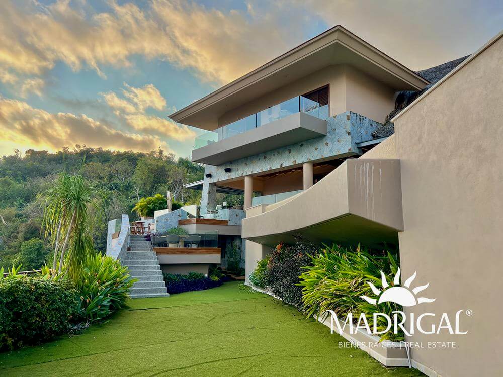 Exclusive house for sale in Los Riscos, Punta Diamante, Acapulco