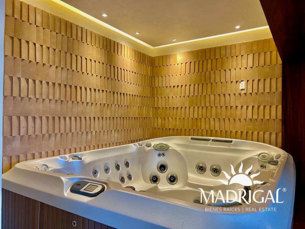 Exclusive house for sale in Los Riscos, Punta Diamante, Acapulco