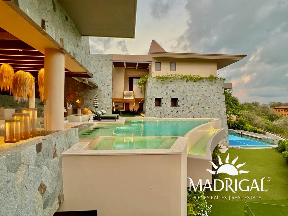 Exclusive house for sale in Los Riscos, Punta Diamante, Acapulco