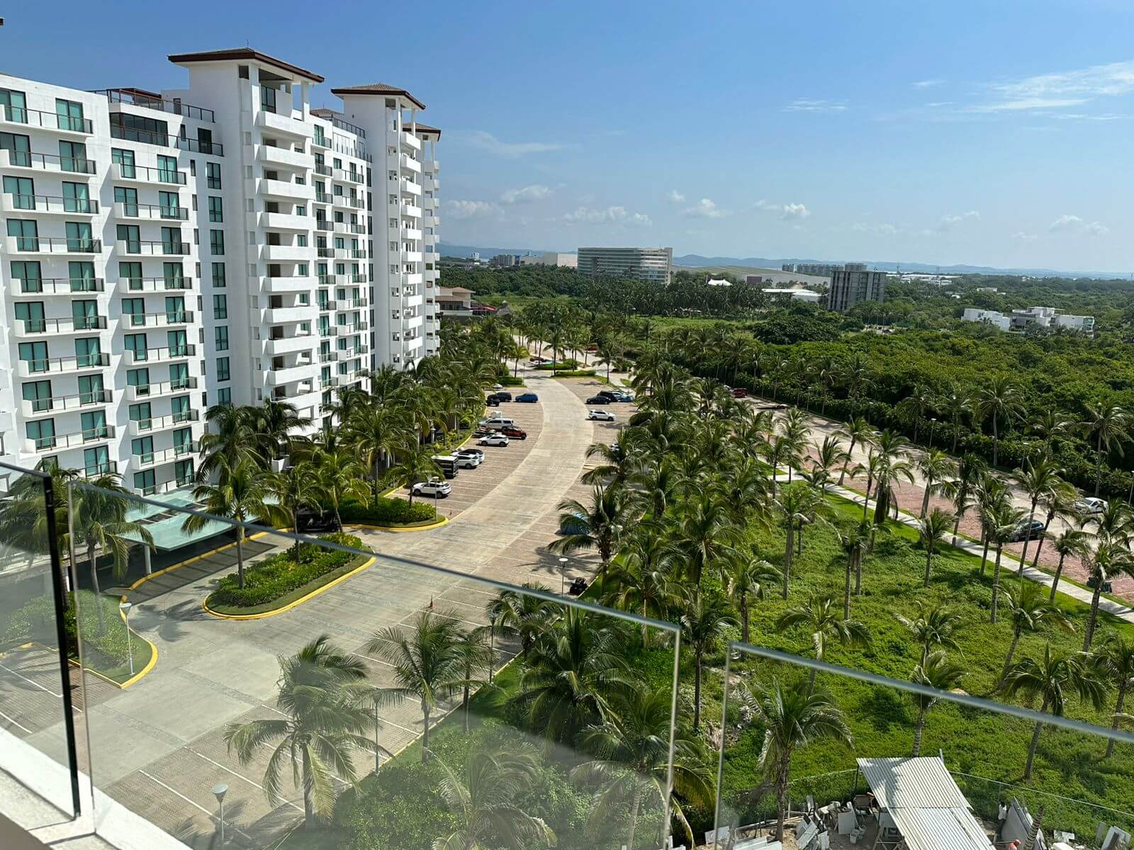 La Isla | Departamento en venta en la torre Capri de cuatro recamaras