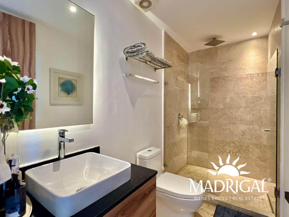 Ikaroa | departamento en venta frente a playa de tres recamaras 