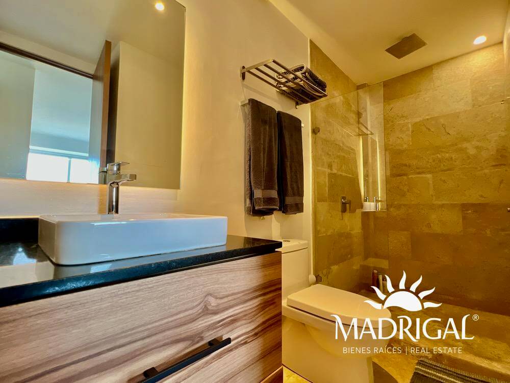 Ikaroa | departamento en venta frente a playa de tres recamaras 