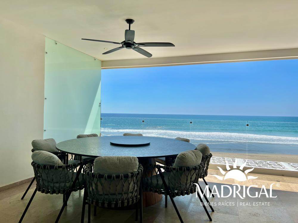 Ikaroa | departamento en venta frente a playa de tres recamaras 