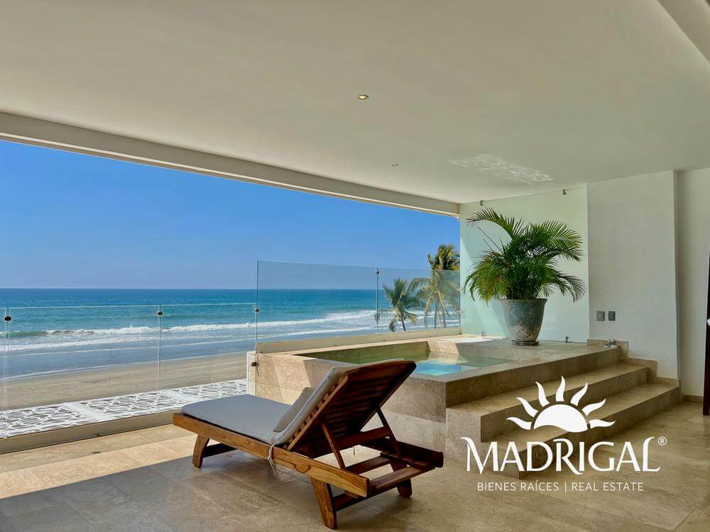 Ikaroa | departamento en venta frente a playa de tres recamaras 