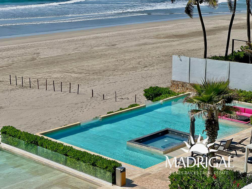 Ikaroa | departamento en venta frente a playa de tres recamaras 