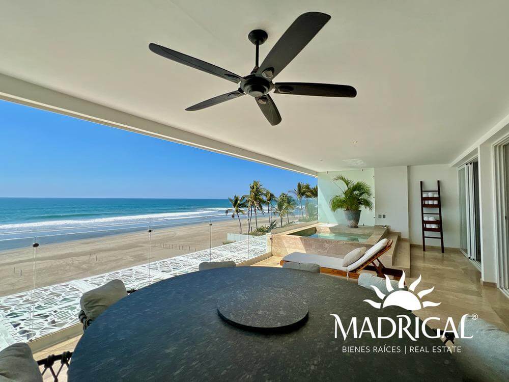 Ikaroa | departamento en venta frente a playa de tres recamaras 