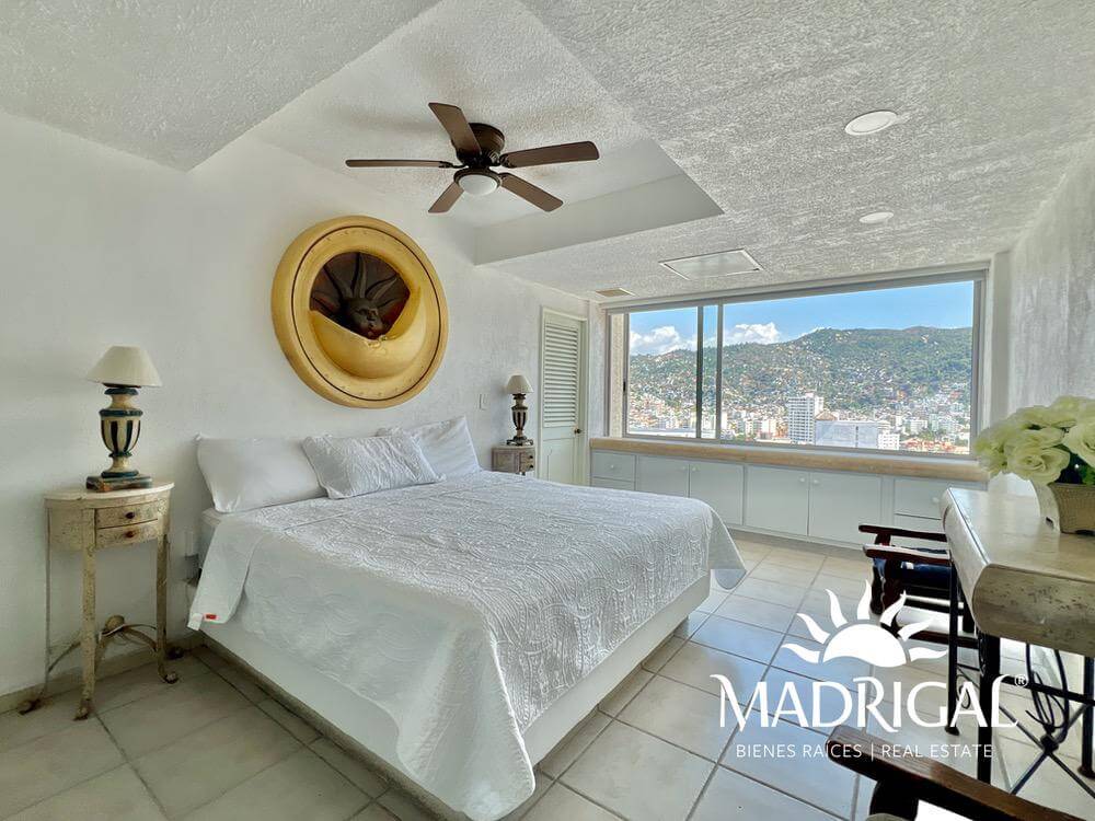 Century Resort, Departamento en venta en la bahía de Acapulco frente al mar