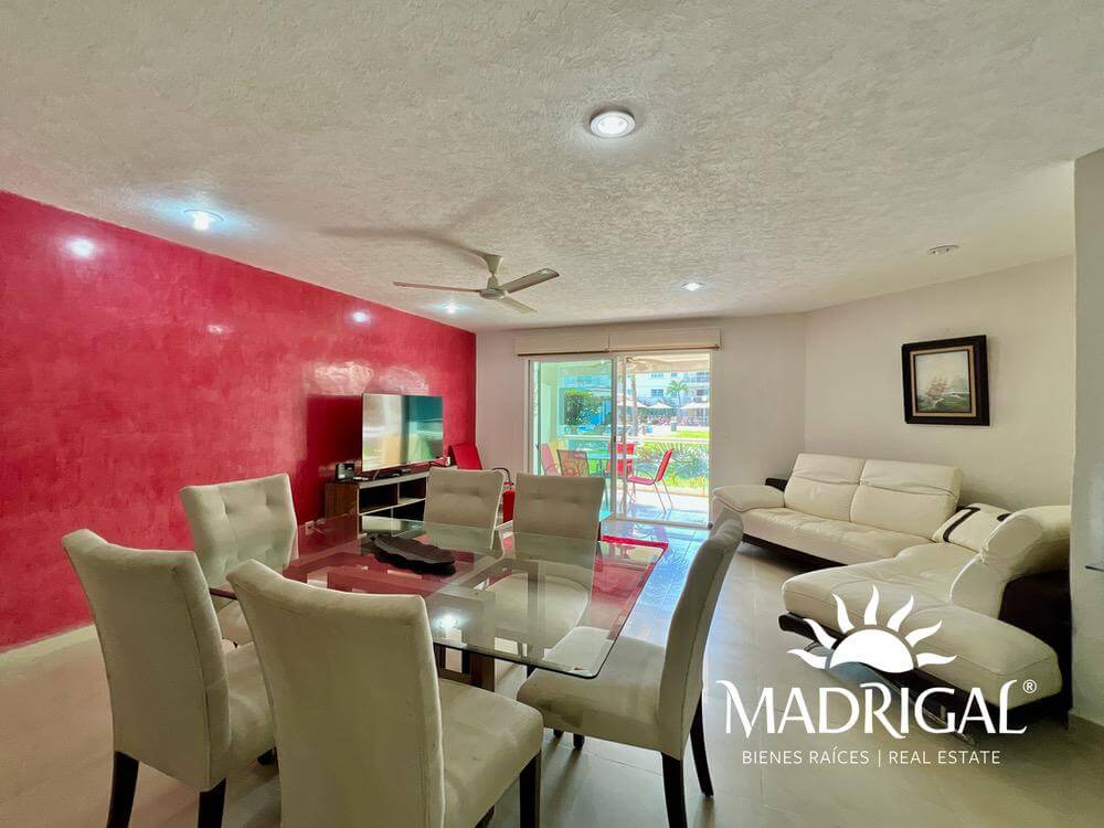 Diamante Lakes, departamento en nivel jardín de dos recamaras con acceso a la alberca