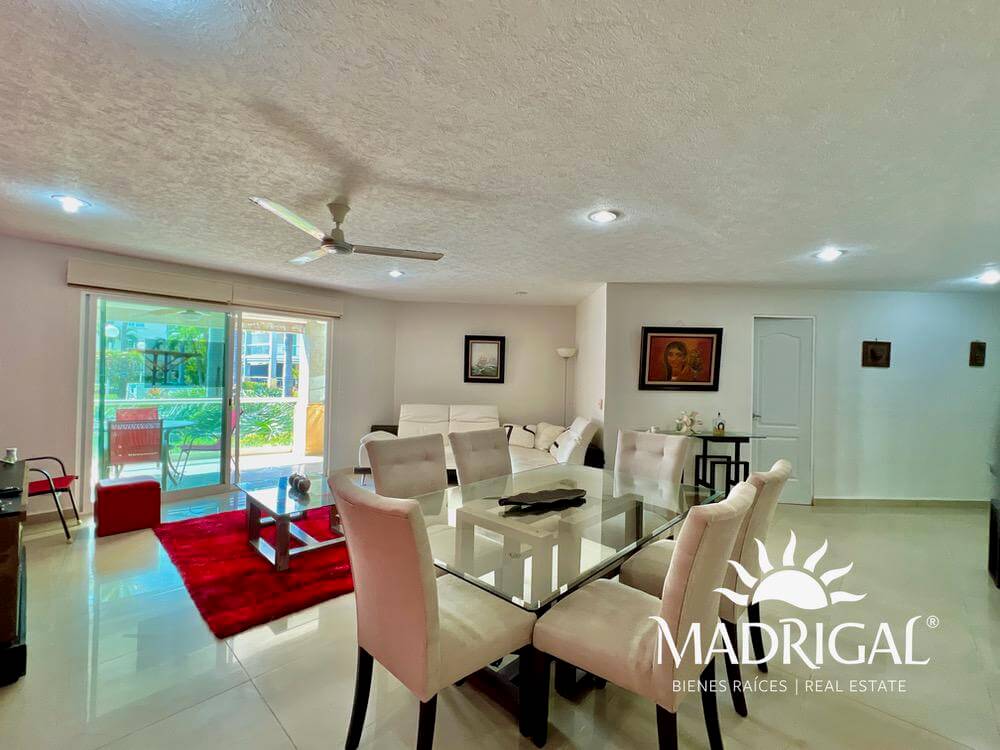 Diamante Lakes, departamento en nivel jardín de dos recamaras con acceso a la alberca